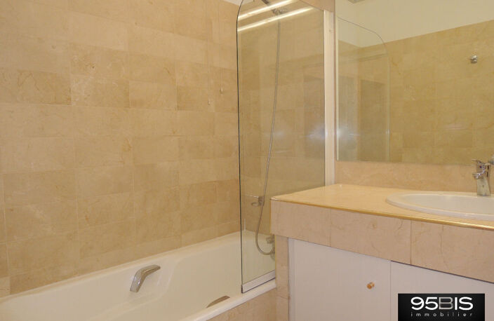 Appartement meublé à louer à lyon 6ème arrondissement garage — photo 4