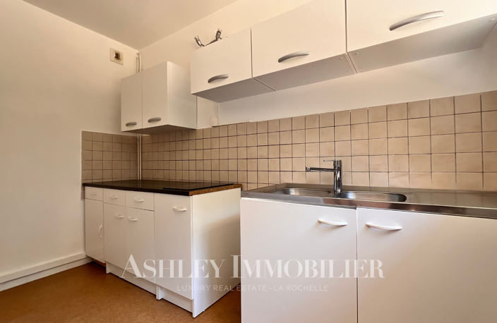 À VENDRE -  APPARTEMENT TYPE 2 - LA ROCHELLE QUARTIER LA GEN — photo 4