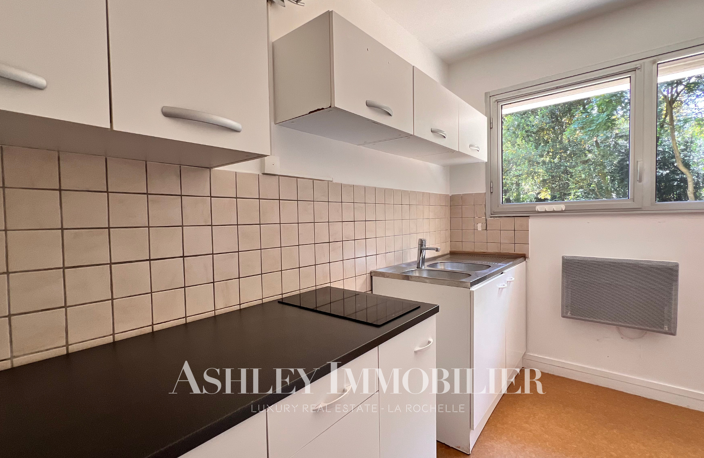 À VENDRE -  APPARTEMENT TYPE 2 - LA ROCHELLE QUARTIER LA GEN — photo 5