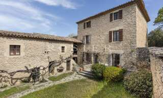 Maison 9 Pièces 350 m² à vendre à Gordes (84220)