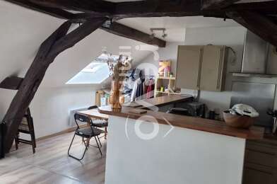 Appartement 3 pièces 825 €