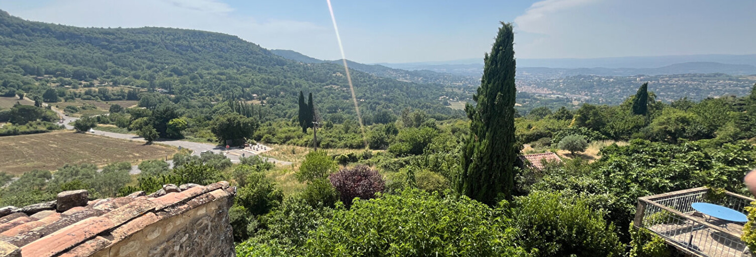 Maison 7 Pièces 140 m² à vendre à Saignon (84400)