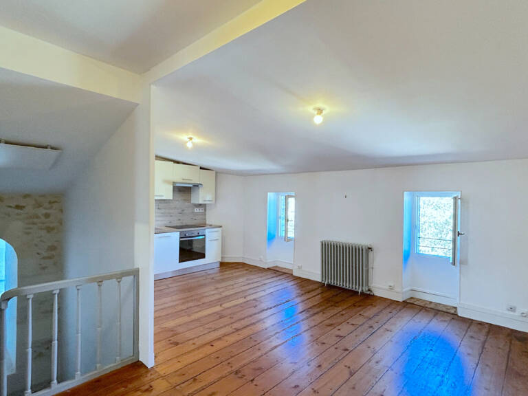 A LOUER APPARTEMENT 3 PIECES - BLAYE CENTRE — photo 1