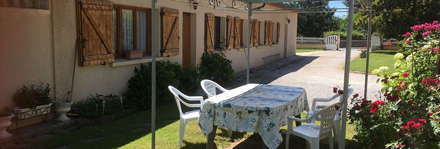 Maison 16 Pièces 279 m² à vendre à Saint Geniez d'Olt et d'Aubrac (12130)