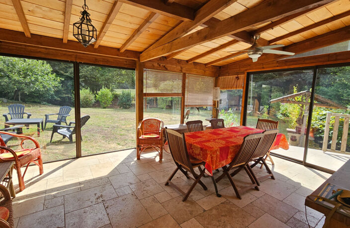 Ensemble Immobilier - St Geniez d'Olt et d'Aubrac - Terrain - Garage — photo 2