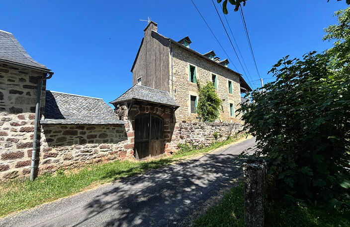 Ensemble immobilier en pierre entre BOZOULS et ESPALION — photo 2