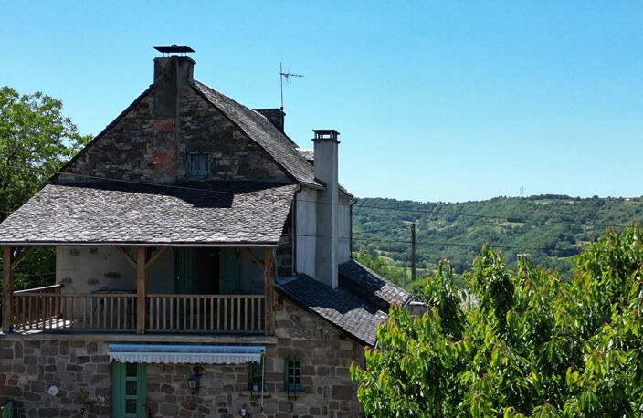 Ensemble immobilier en pierre entre BOZOULS et ESPALION — photo 4