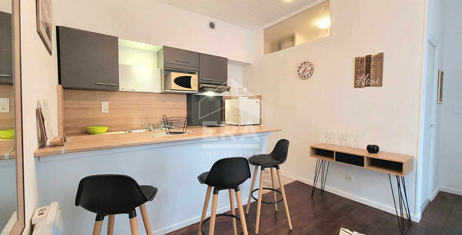 PAU CENTRE - T2 moderne meublé de 35 m² avec balcon — photo 1