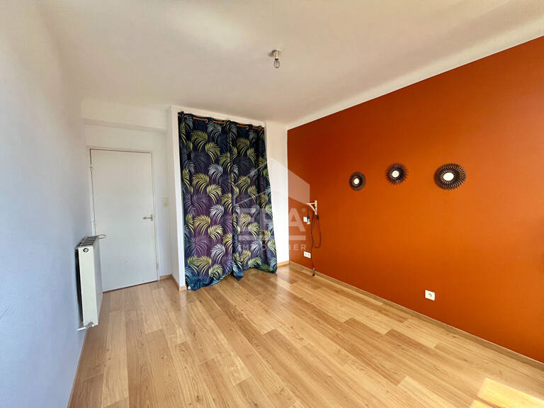 PAU - Foire Expositions : Appartement 3 pièces de 78.05 m2 avec balcon, cave et place de parking privée — photo 1