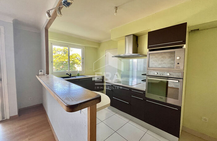 PAU - Foire Expositions : Appartement 3 pièces de 78.05 m2 avec balcon, cave et place de parking privée — photo 3