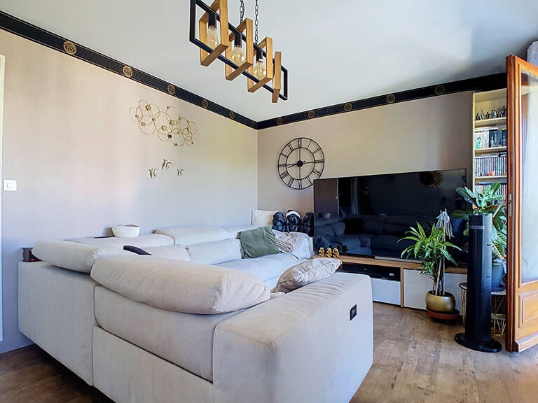 Appartement 5 pièces/4 chambres à vendre à Bons-en-Chablais - Exclusivité NESTENN — photo 1