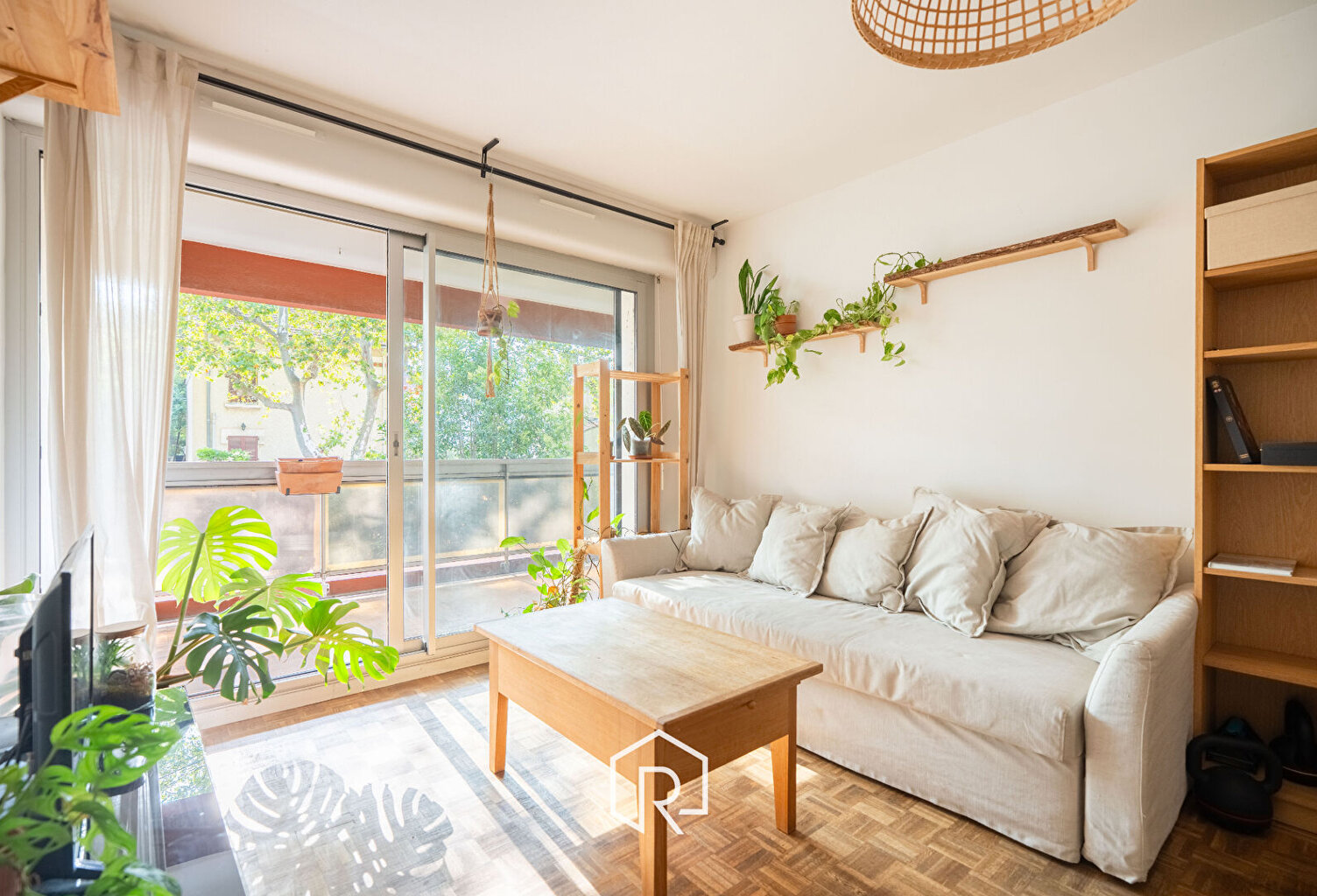 APPARTEMENT TYPE 2 SAINT BARNABE CENTRE — photo 1
