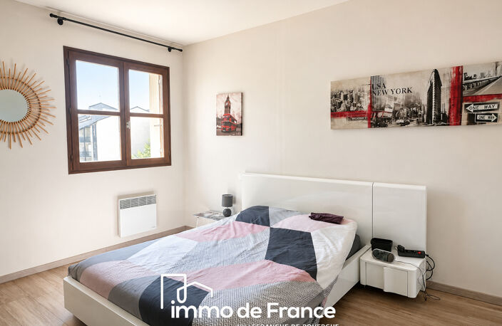 Appartement Villefranche de Rouergue 2 pièces 50 m² avec loggia, cellier et parking — photo 5