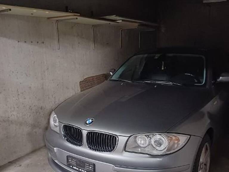 Garage — photo 1