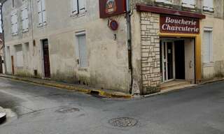 Immeuble  192 m² à vendre à Matha (17160)