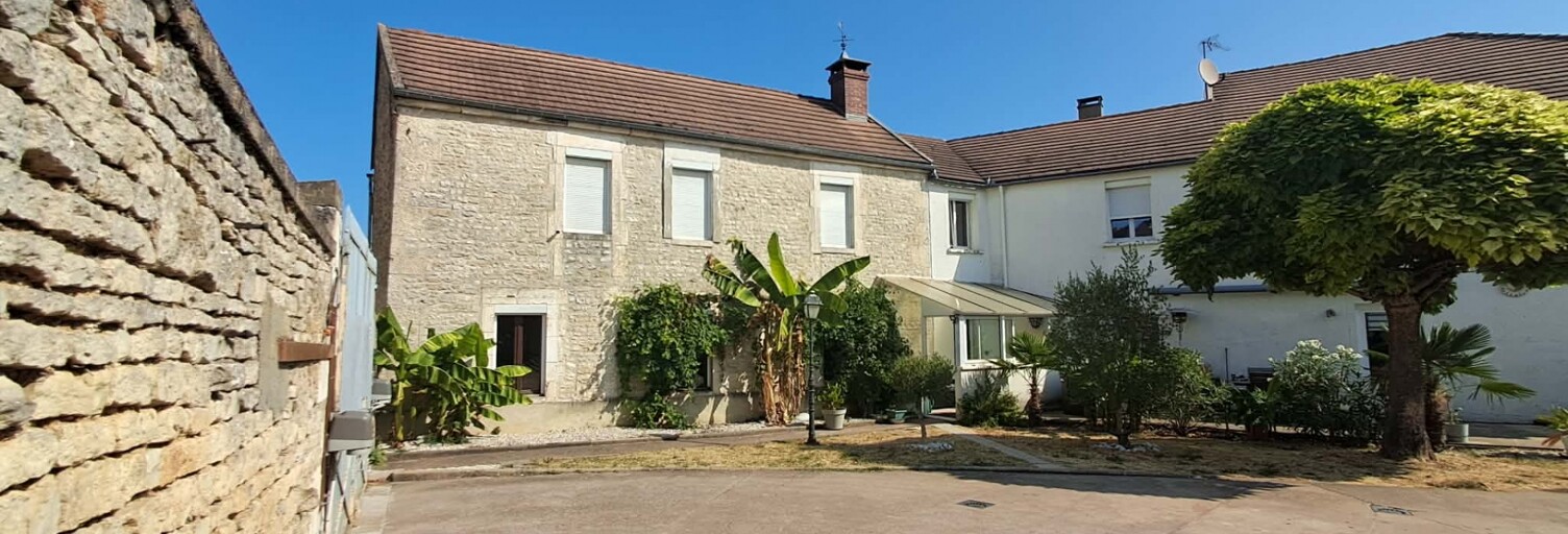 Maison 14 Pièces 368 m² à vendre à Courgis (89800)