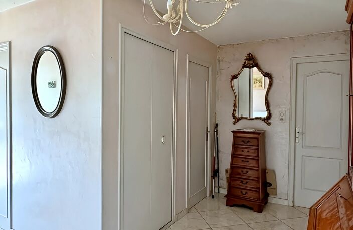 Vente Maison/villa 7 pièces — photo 3