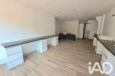 Commerce  250000 €
