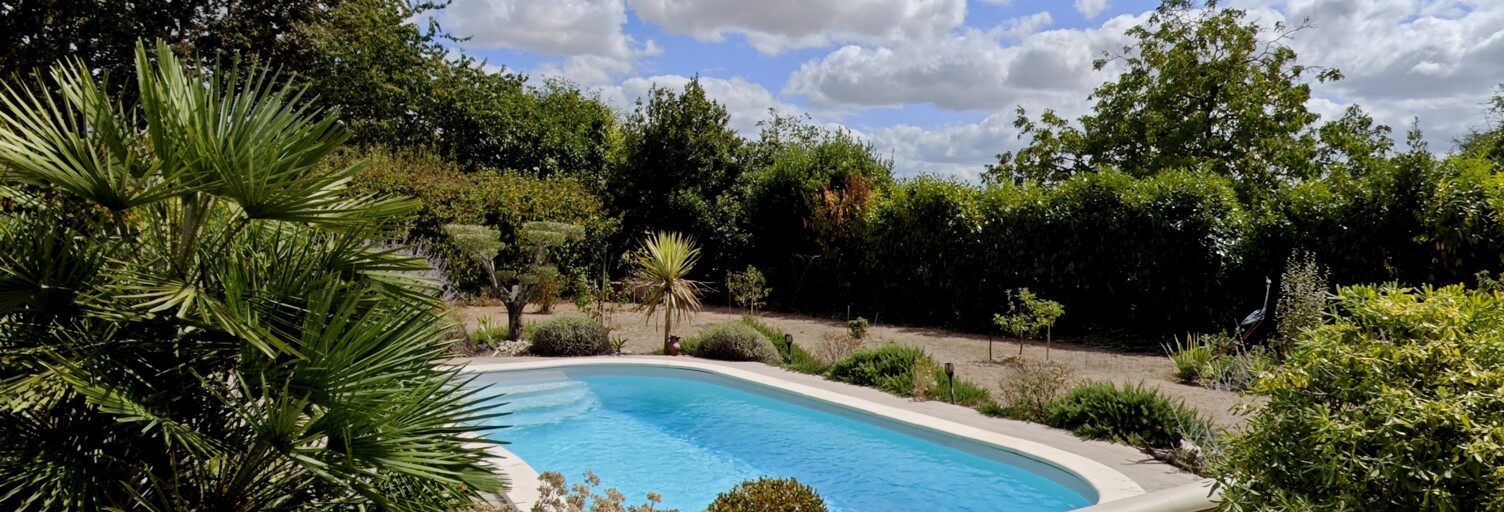 Maison 5 Pièces 131 m² à vendre à Aulnay (17470)