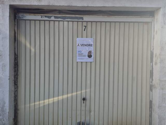 Vente Garage 13 m&sup2; — photo du bien