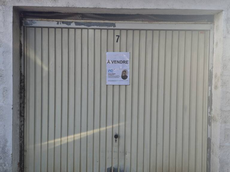 Vente Garage 13 m&sup2; — photo 1