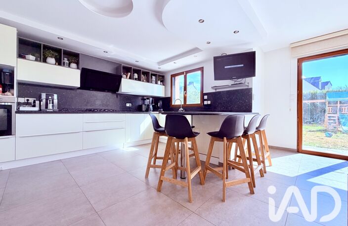 Vente Maison/villa 8 pièces — photo 4