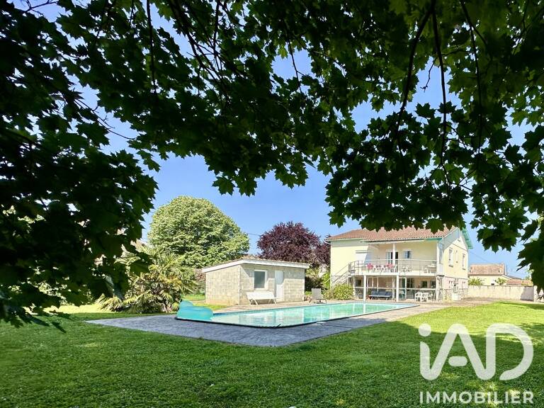 Vente Maison/villa 9 pièces — photo 1