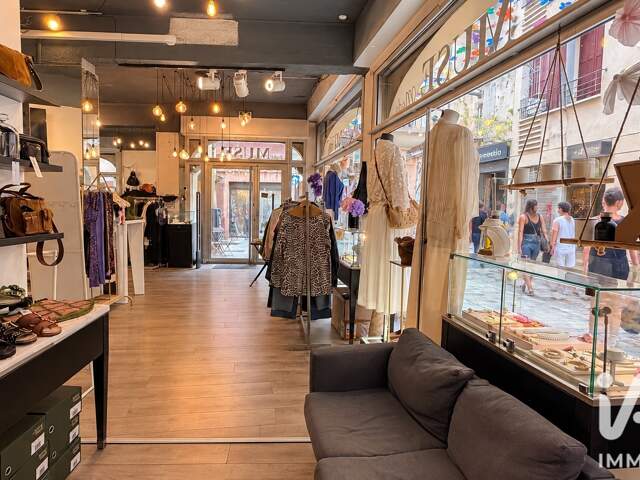 Vente Local commercial 170 m&sup2; — photo du bien