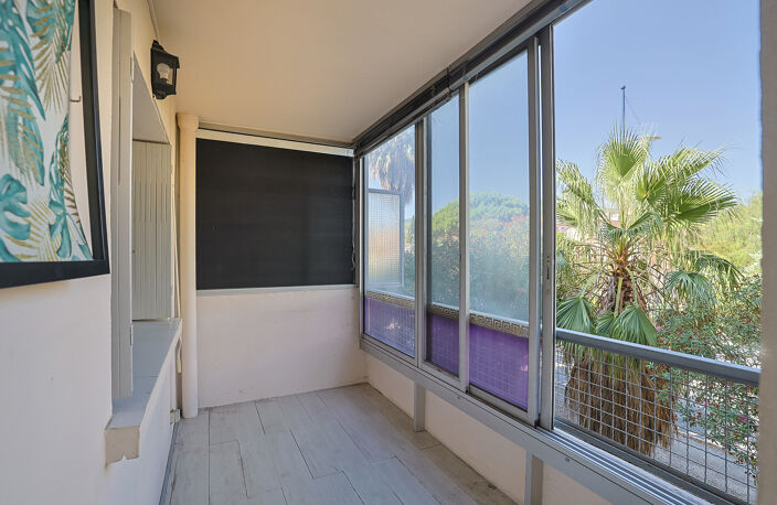 HYERES (OLBIUS RIQUIER) - APPARTEMENT T4 - LOGGIA - CAVE - PARKING — photo 5