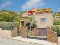 Villa de 318m2 avec deux logements indépendants et fort potentiel ! — photo 3