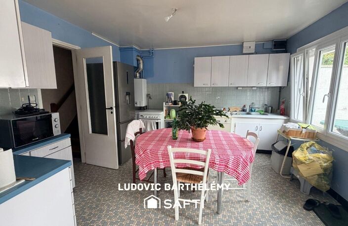 Maison à rafraichir avec jardin et 2 grands garages  Bolbec — photo 4