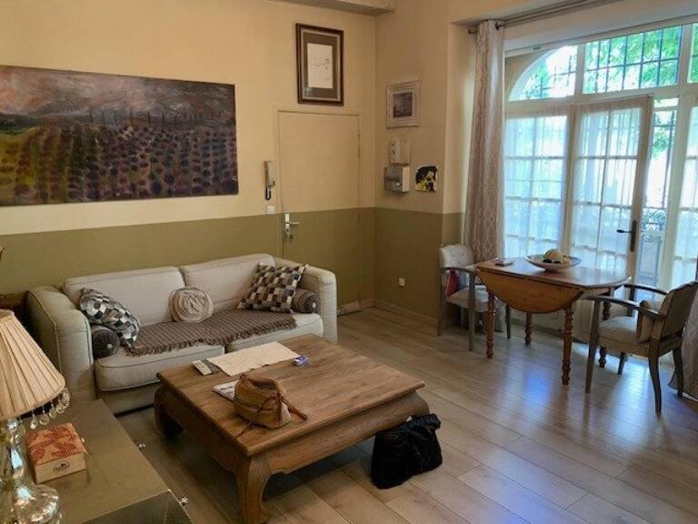 Coup de coeur ! Magnifique T2 superbement rénové — photo 1