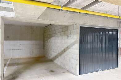 Garage  44000 €