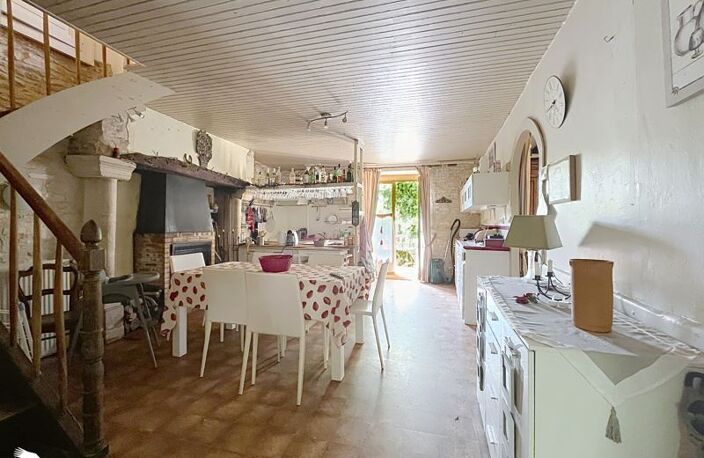 Maison en pierre de 6 pièces principales — photo 3