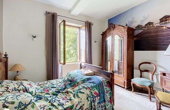 Maison en pierre de 6 pièces principales — photo 4