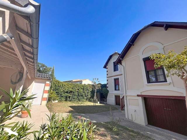 Maison de bourg de 5 pièces principales — photo du bien