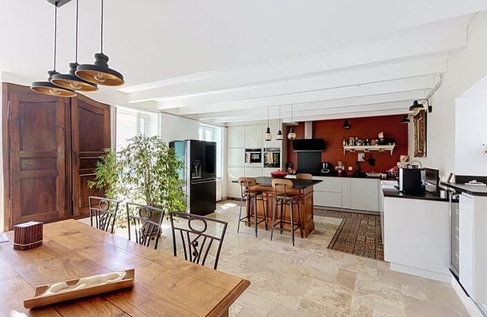 Maison en pierre de 7 pièces principales — photo 2