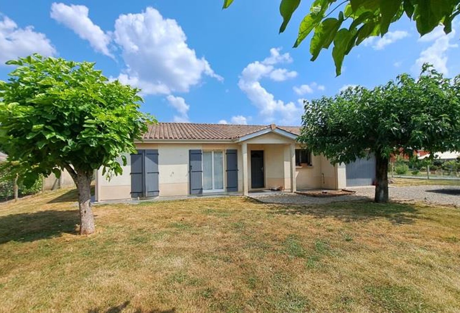 Vente maison 5 pièces 126 m² Gours (33660) — photo 1