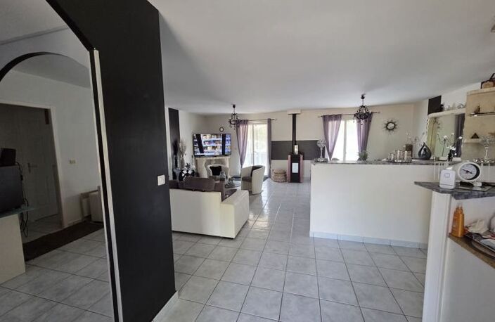 Vente maison 5 pièces 126 m² Gours (33660) — photo 2