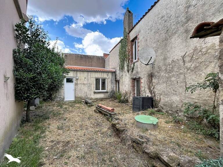 Maison de bourg de 4 pièces principales — photo 1