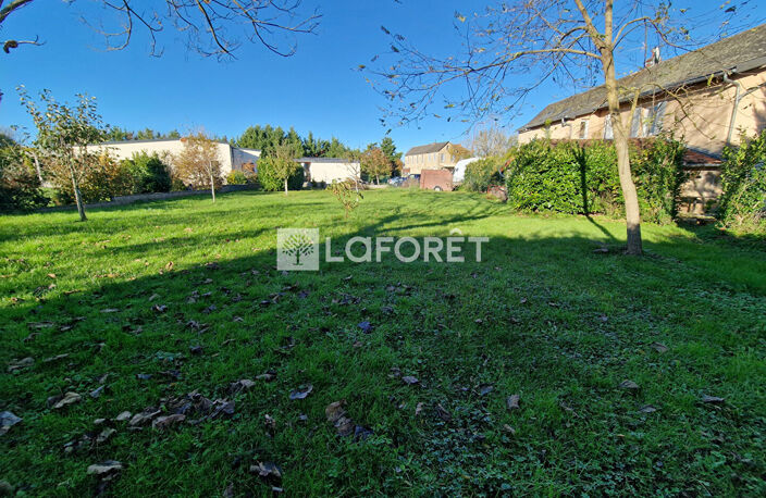 Nuces commune de VALADY — photo 2