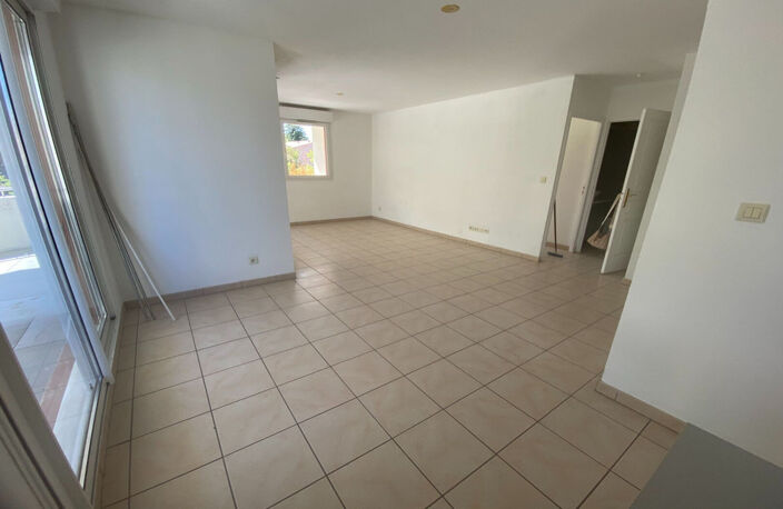 Fuveau - 2 pièce(s) - 52.4 m2 — photo 2