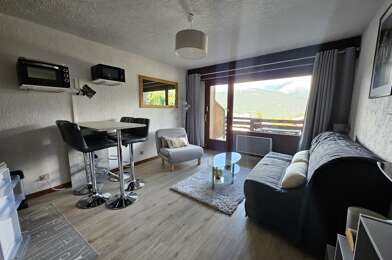 Appartement 1 pièces 745 €