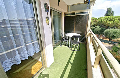 APPARTEMENT DE TYPE F1 PROCHE DES PLAGES — photo du bien