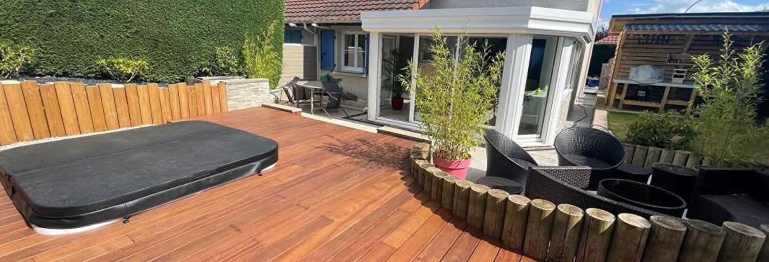 Maison 4 Pièces 96 m² à louer à Gex (01170)