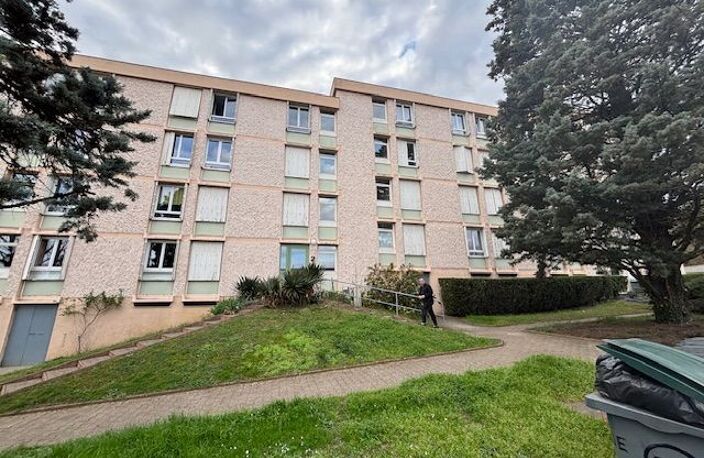 Appartement À Vendre T3 avec Cave et garage — photo 2