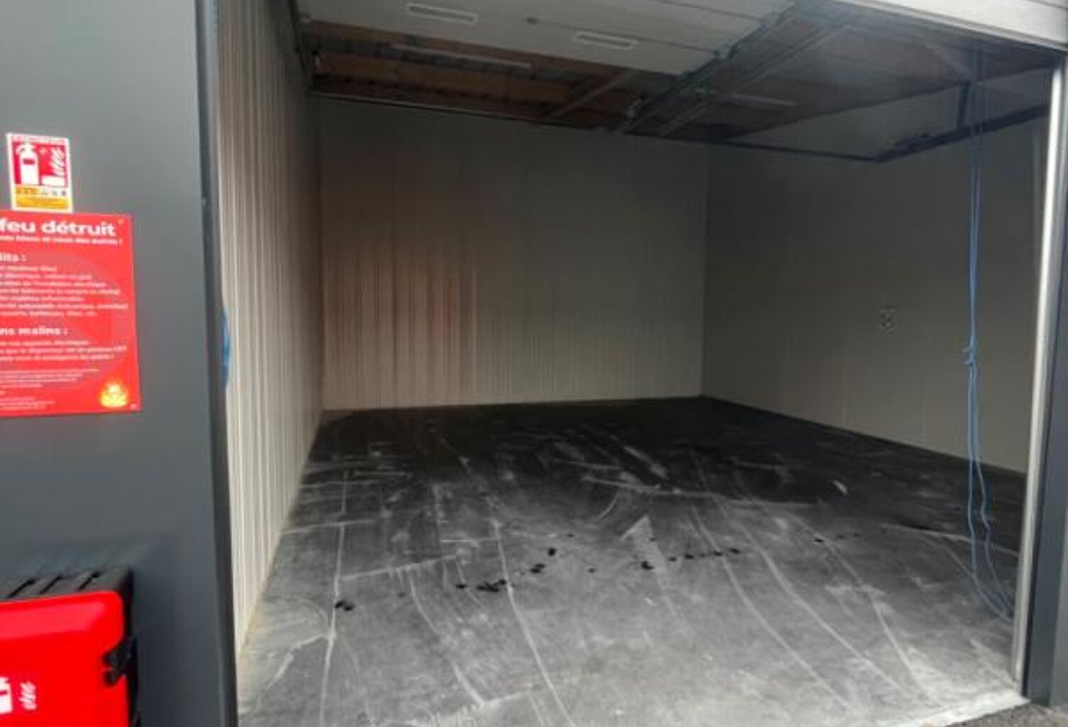 1er mois offert - Parking / box  70 m2 — photo 1