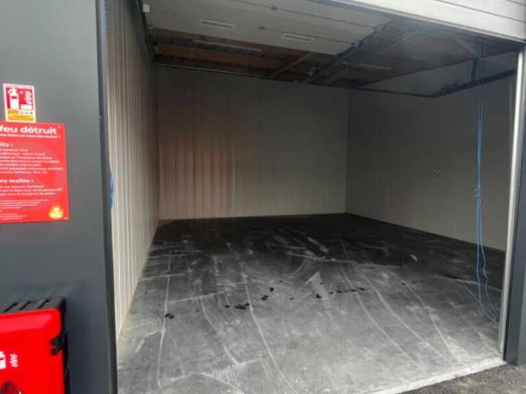 1er mois offert - Parking / box  70 m2 — photo 1