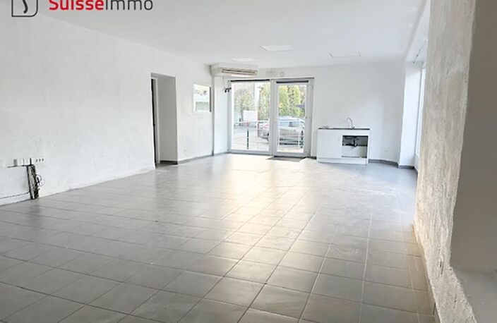 LOCAL COMMERCIAL — photo 3
