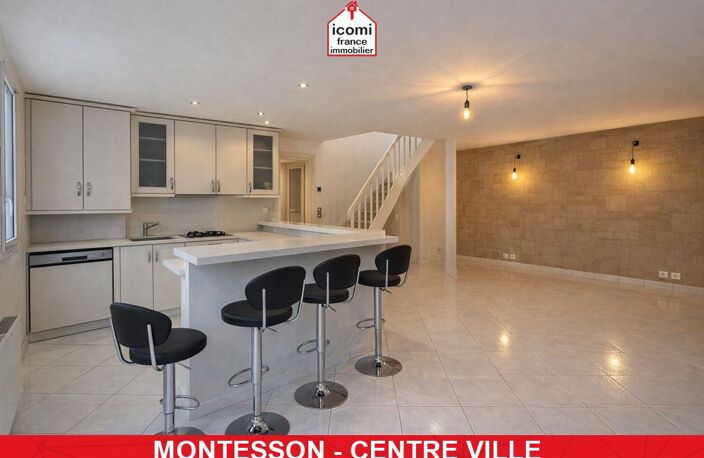 YVELINES - Montesson (78360) - A VENDRE - APPARTEMENT DUPLEX AU 1ER ET COMBLES DE 65 M² - PIECE DE VIE DE 35M - 1/2 COUCHAGES - PARKING - CALME - ESPACES COMMUNS ARBORES - RARE — photo 4
